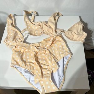 Sports Illustrated Swim bikini set with 2 tops size 34b bottoms M